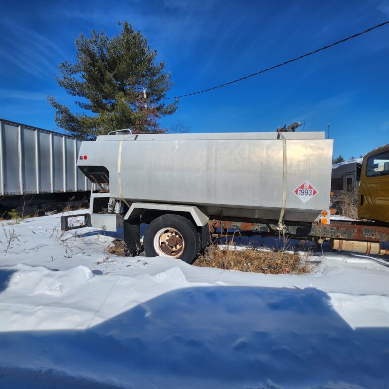 2,800 Gallon Aluminum Tank